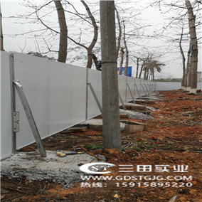 彩钢夹芯板围蔽